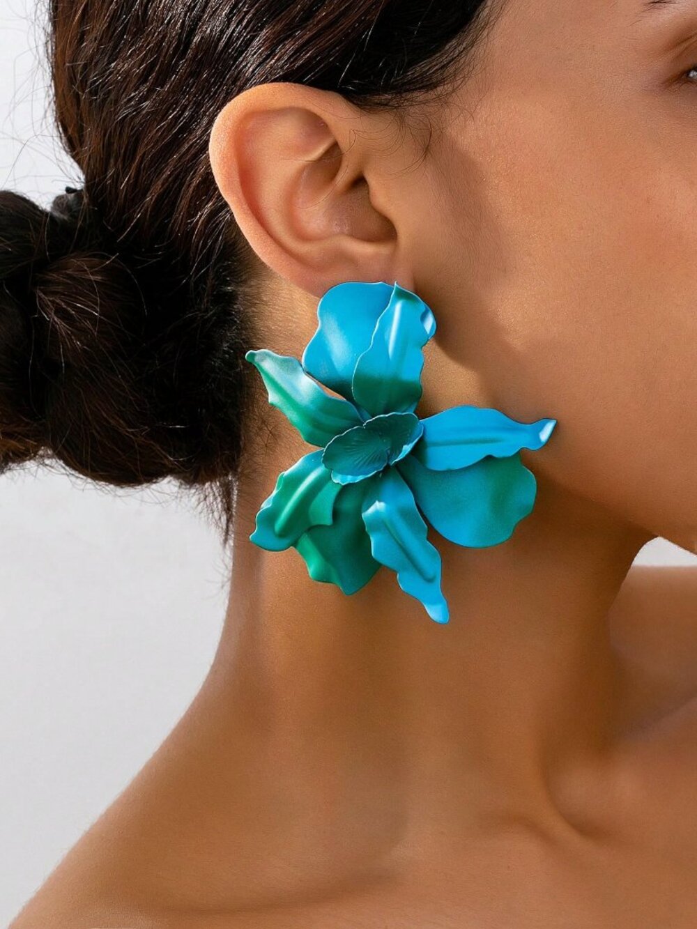 Blue Boho Women's Metal Flower Pendant Earrings